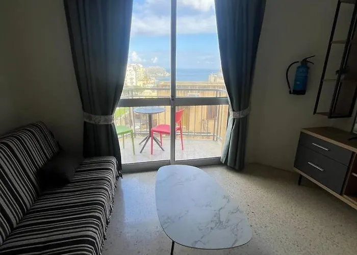 1 Bedrm Apt Seaview Balluta Bay